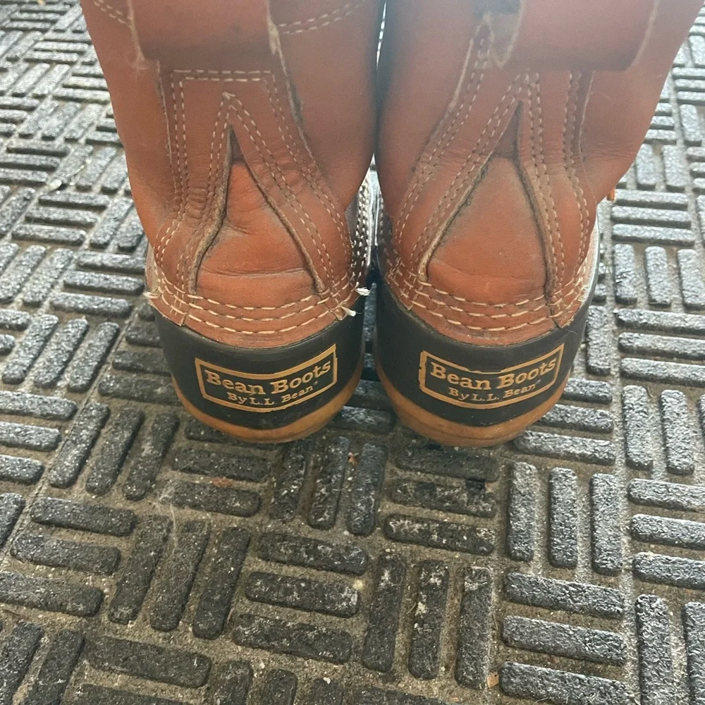 L.L. Bean Gum Boots with Laces - Great condition - Women’s size 6 - Picture 3 of 4